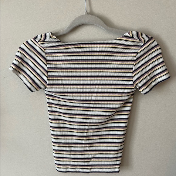 Fitted Ruched V-Neck Hollister Tee, Size Small, White/Green/Yellow/Pink/Navy - Picture 3 of 3